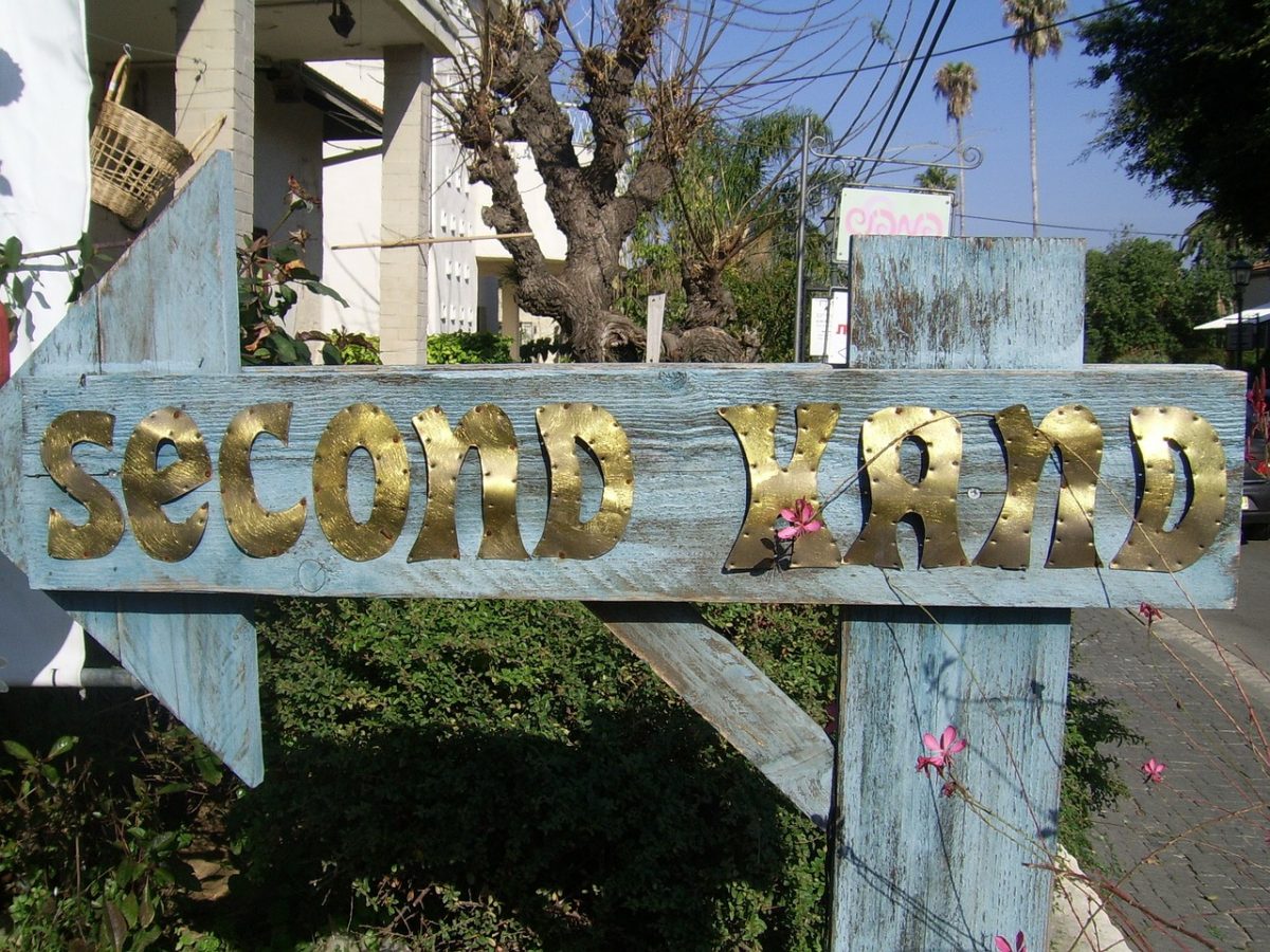 second-hand