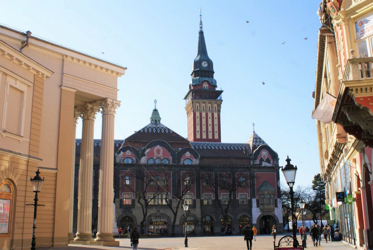 Pogled na gradsku kuću u Subotici © According to Kristina