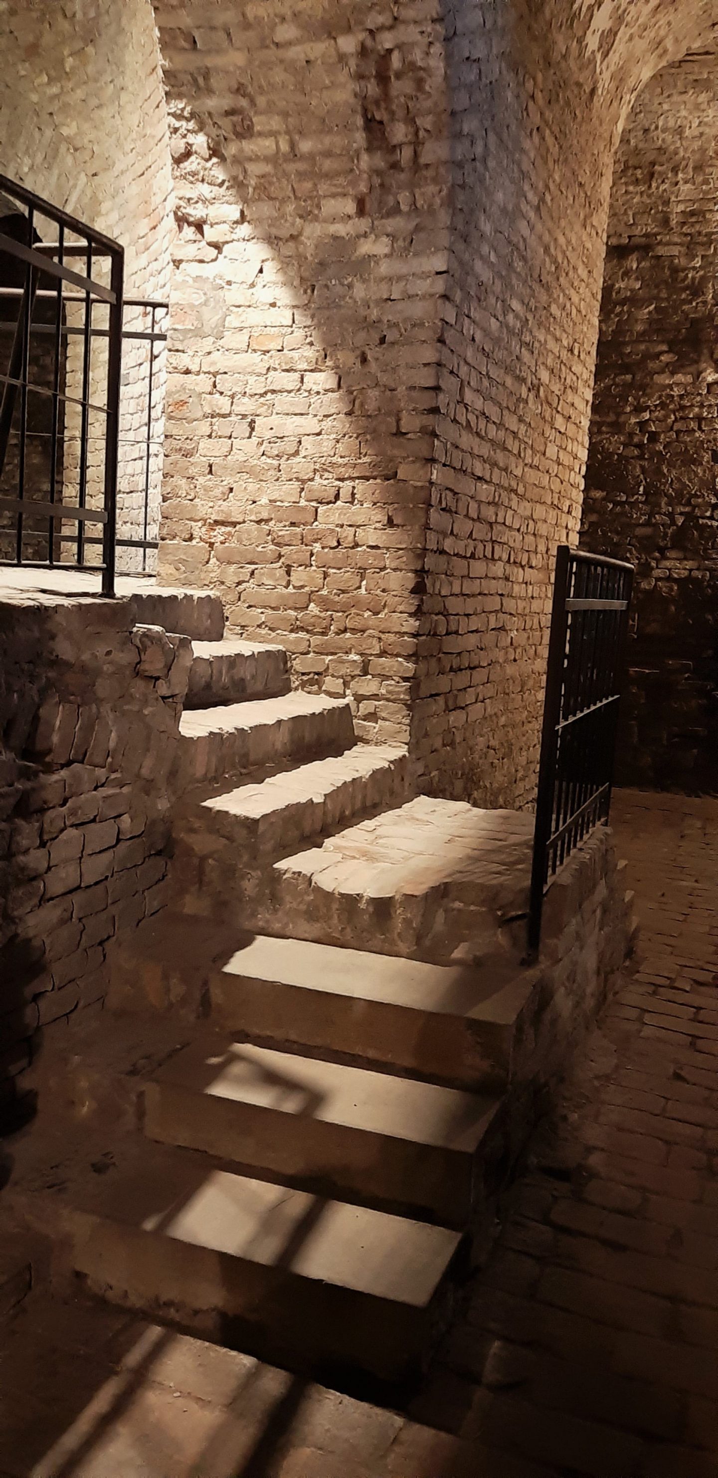 Priče kažu da je Hičkok posetio ovo mesto © According to Kristina