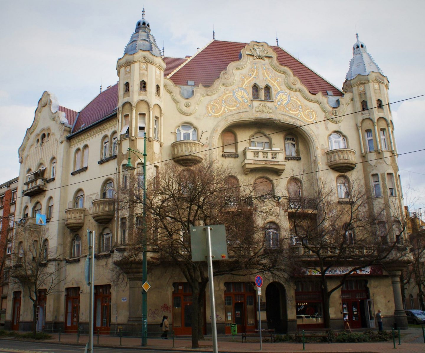 Grofova palata Segedin © According to Kristina